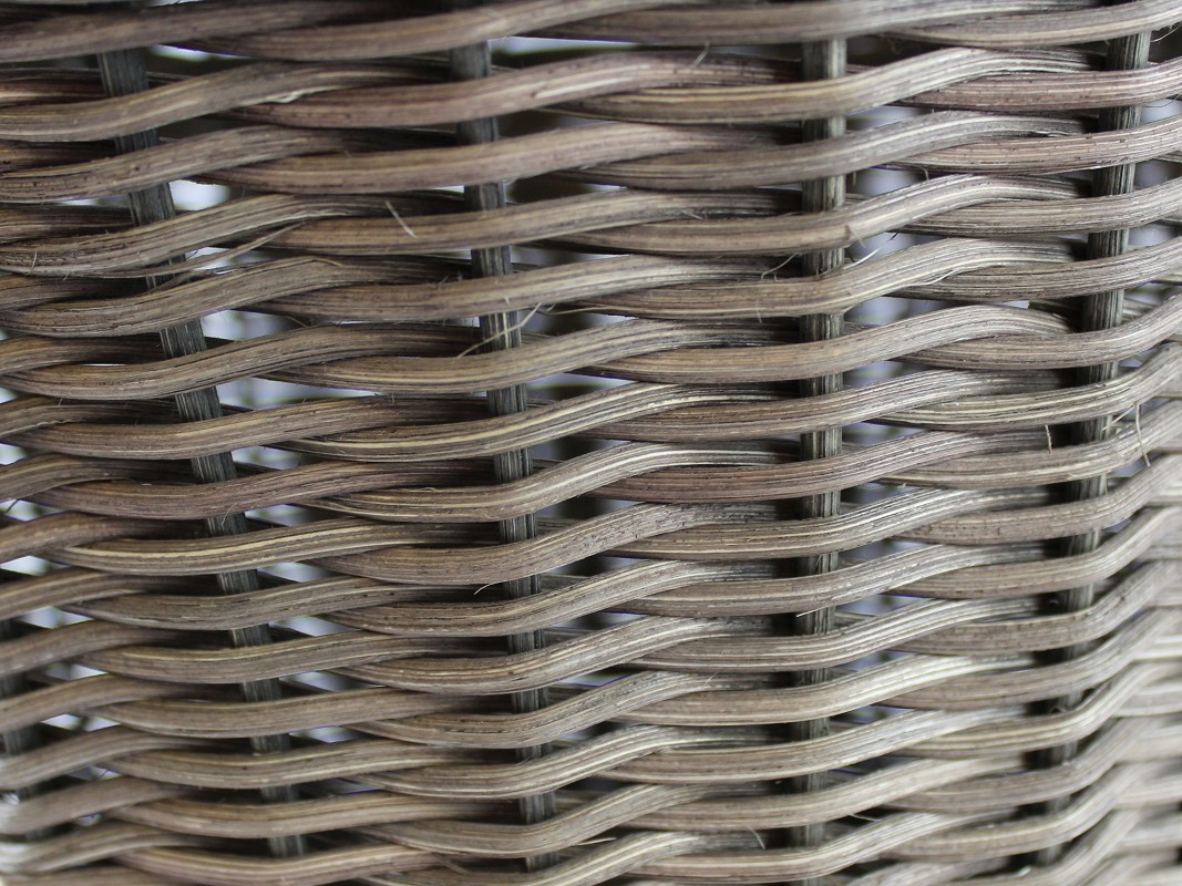 Antik aussehender handgefertigter Korb, 30/40 cm Durchmesser, von Blinden hergestellt - detailansicht